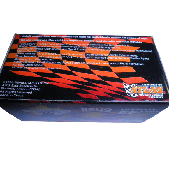 Tony Stewart #44 Small Soldiers 1998 Pontiac Grand Prix, Revell Racing 1:64 CWC - Picture 4 of 8